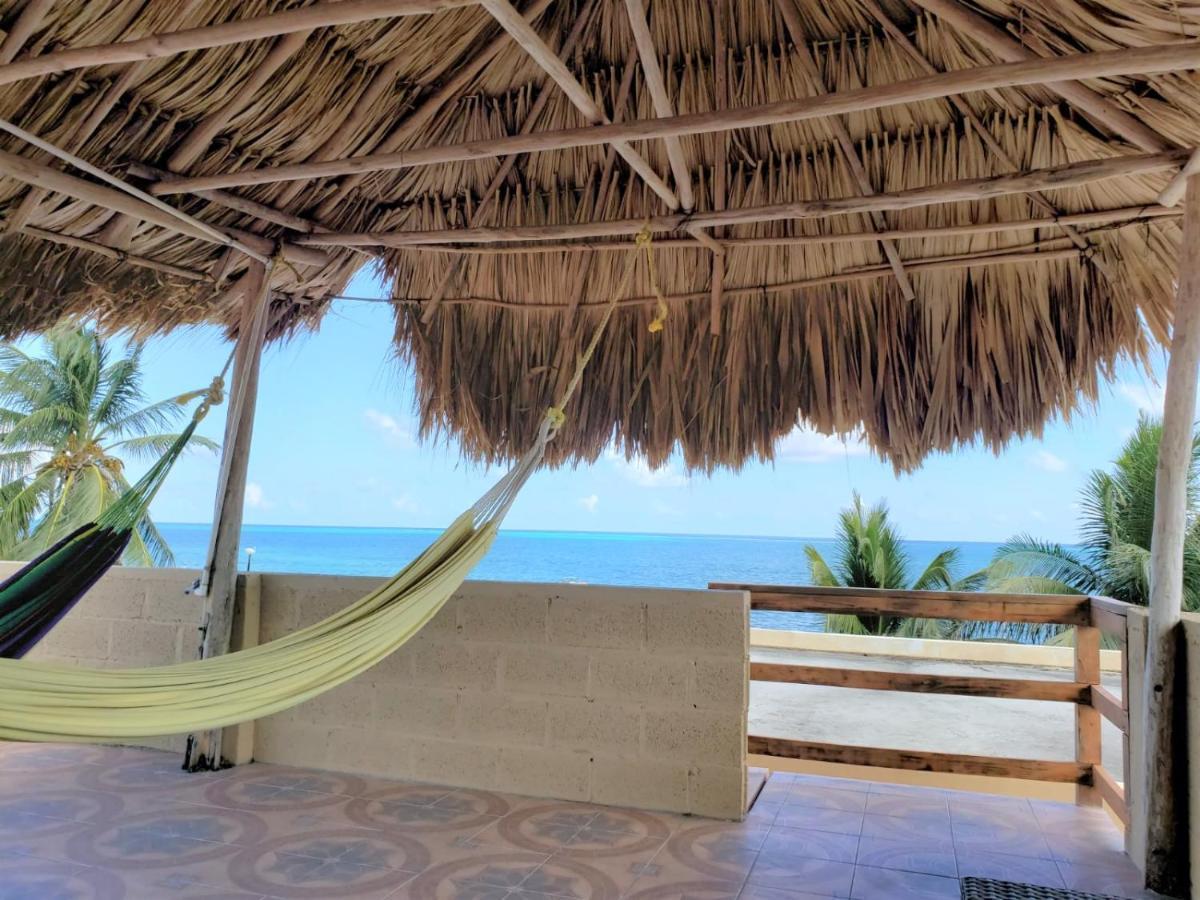 Beach Club Condos At Popeyes Caye Caulker Eksteriør billede